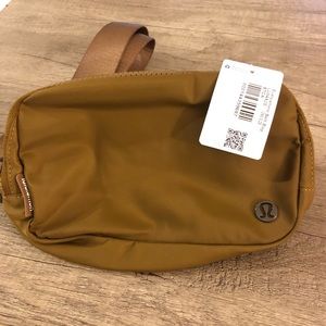 Lululemon Everywhere Belt Bag Burnt Caramel BNWT